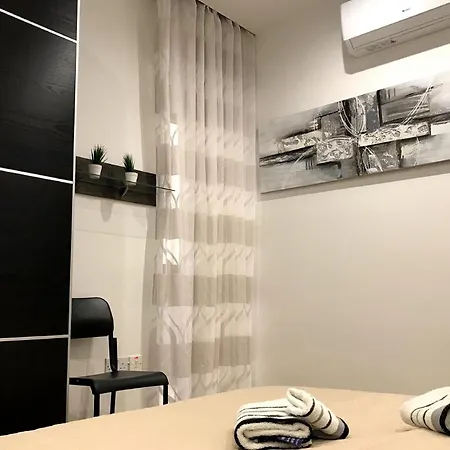 Apartament Ferienwohnung Fuer 6 Personen Ca 80 Qm In Marsaskala, Insel Malta Nordkueste Von Malta *